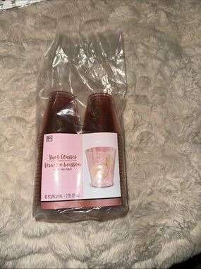 I do crew Pink Shot Glasses – Pack of 40